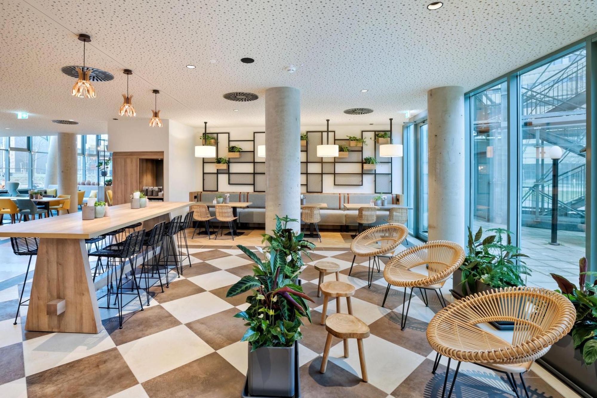 Spark By Hilton Vienna Messe Prater Экстерьер фото