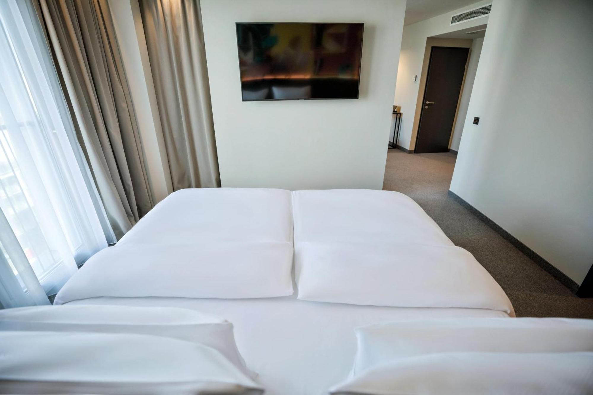 Spark By Hilton Vienna Messe Prater Экстерьер фото