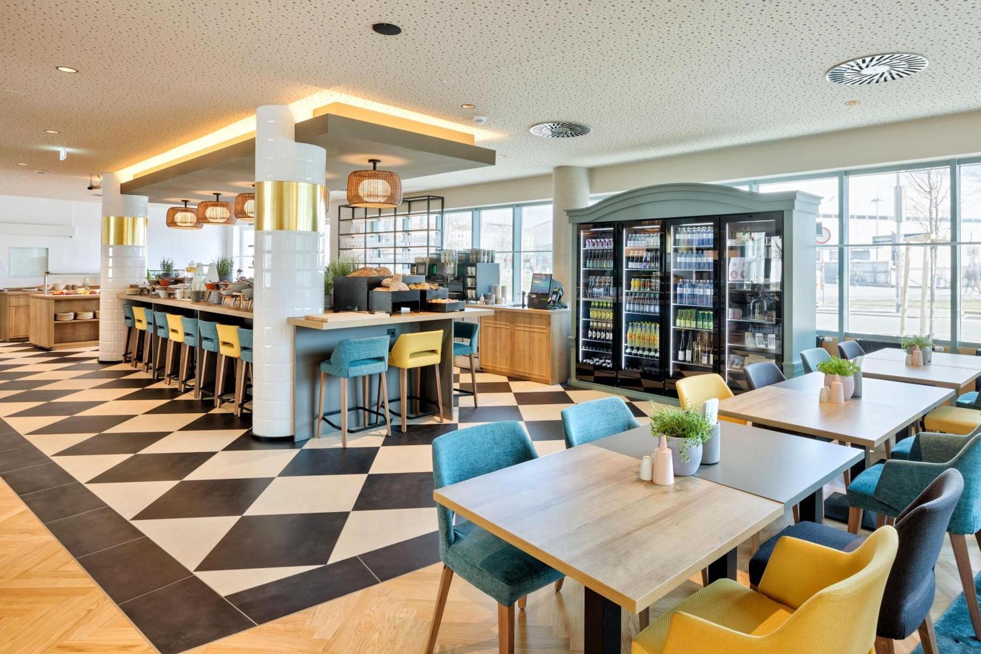 Spark By Hilton Vienna Messe Prater Экстерьер фото
