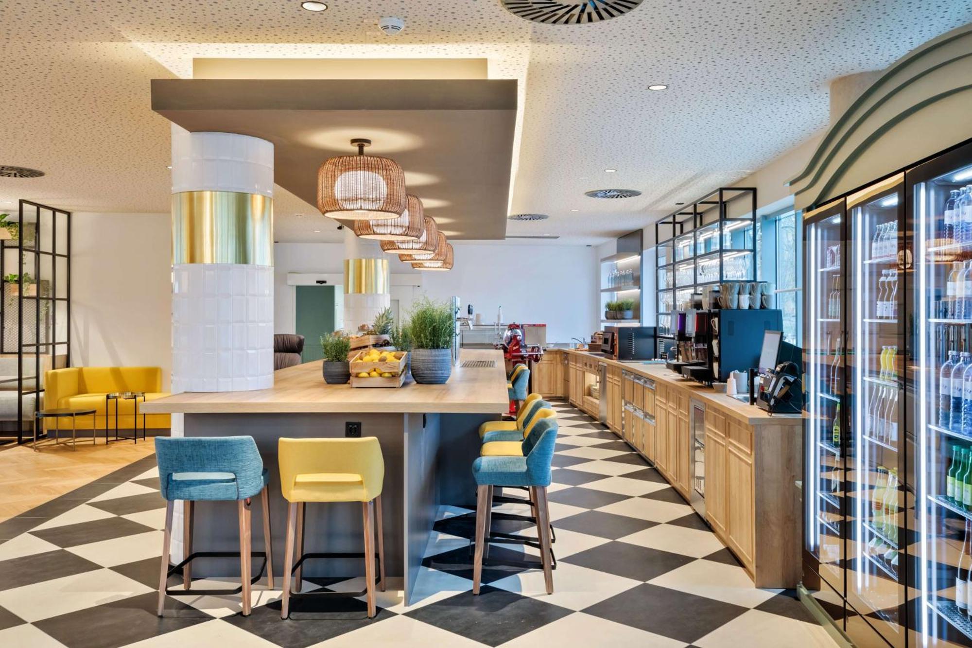 Spark By Hilton Vienna Messe Prater Экстерьер фото